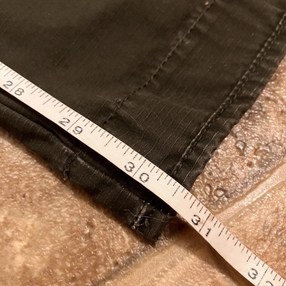 Women's Cargo Pants - Classic Utility Style - Picture 7 of 8